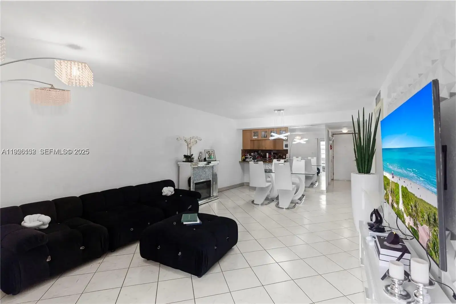 2 bedroom 1 bath Residential Lease for rent at 1810 W 56th St # 3223, Hialeah FL 33012