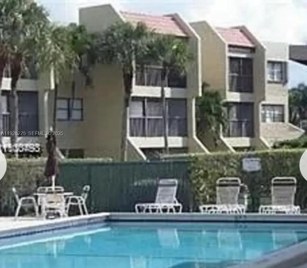 2 bedroom 2 bath Residential Lease for rent at 240 Lakeview Dr # 312, Weston FL 33326