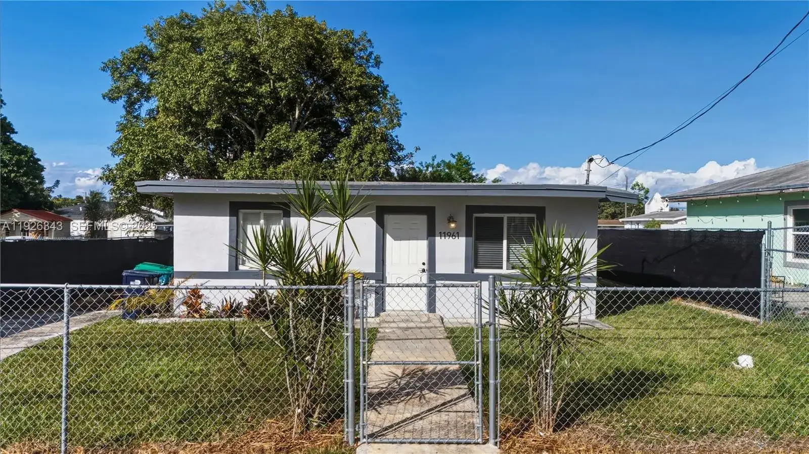 3 bedroom 1 bath Residential Lease for rent at 11961 SW 214th St, Miami FL 33177