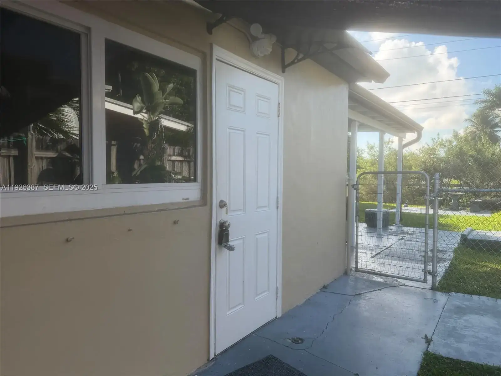 1 bedroom 1 bath Residential Lease for rent at 200 W 53rd Ter # B, Hialeah FL 33012