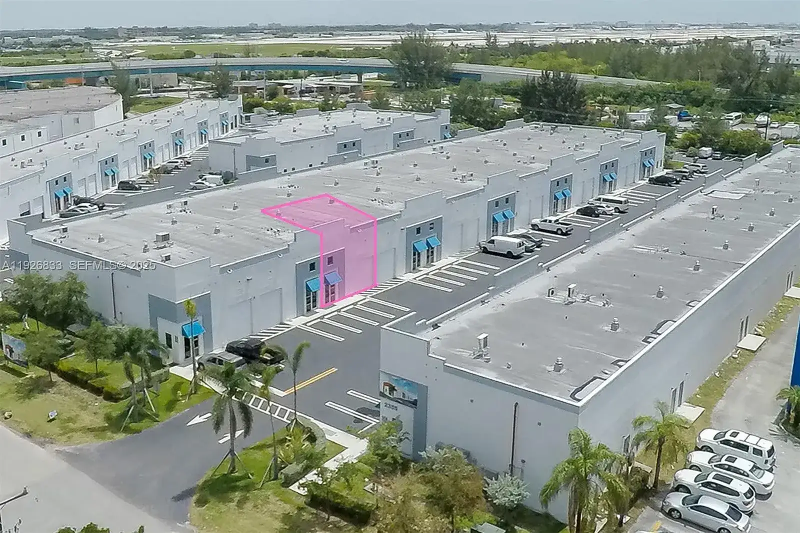 Commercial Sale for sale at 2365 NW 70th Ave # C24, Miami FL 33122