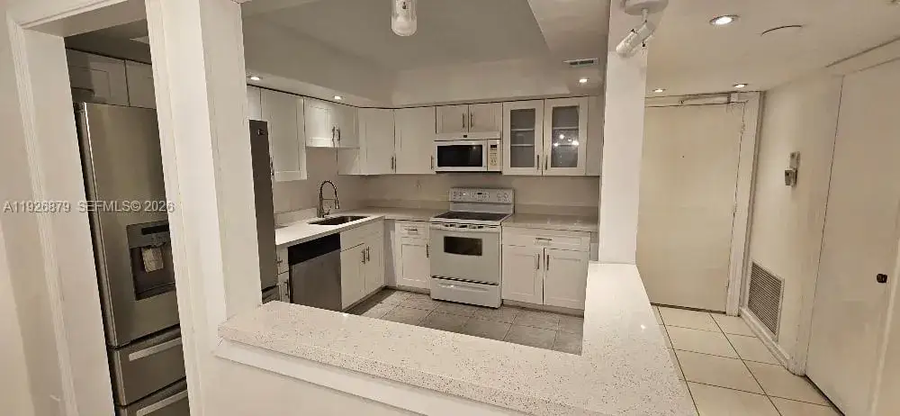 1 bedroom 1 bath Residential for sale at 18031 Biscayne Blvd # 303, Aventura FL 33160