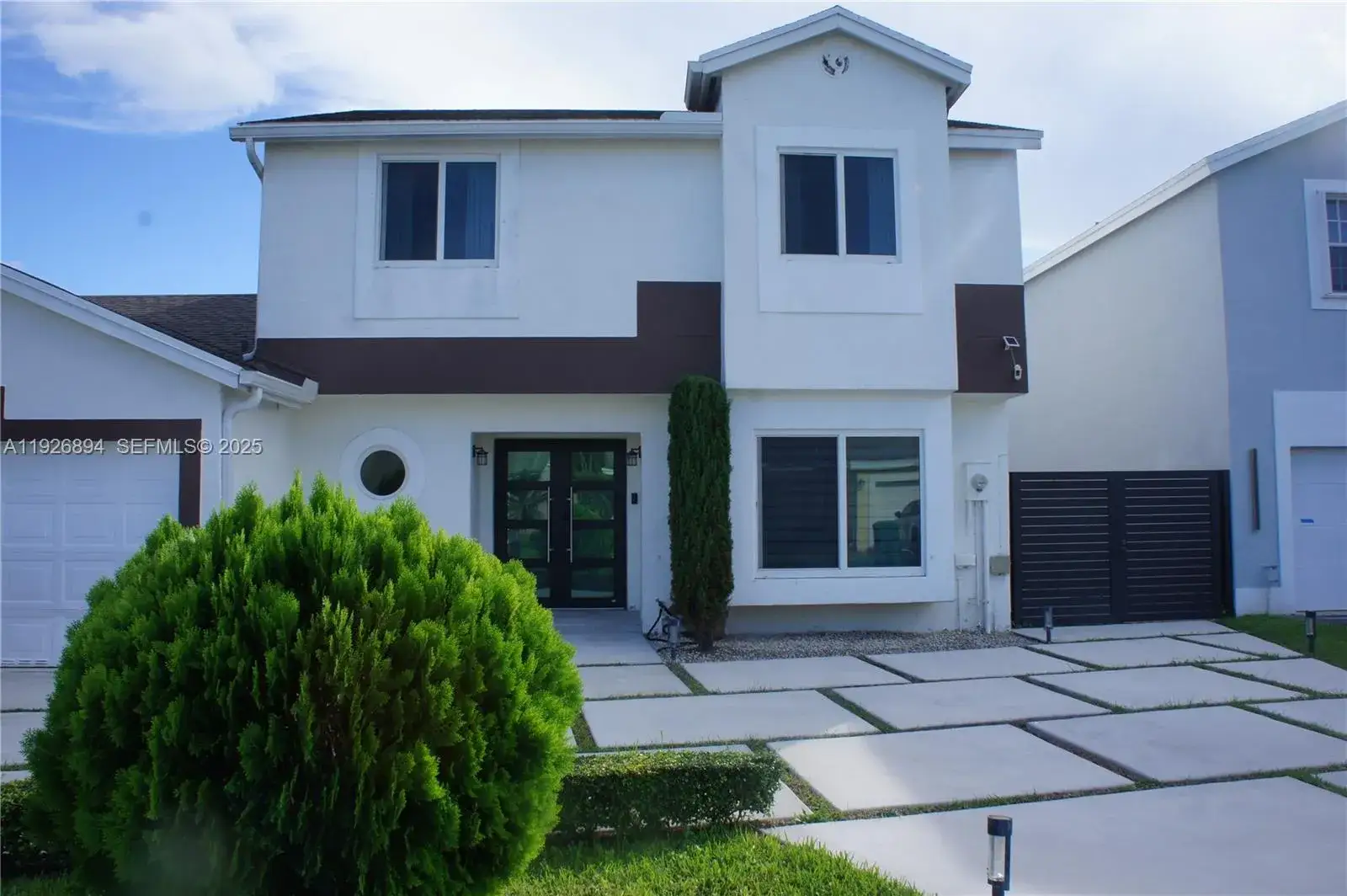 3 bedroom 2 bath Residential for sale at 14574 SW 94th Ln, Miami FL 33186