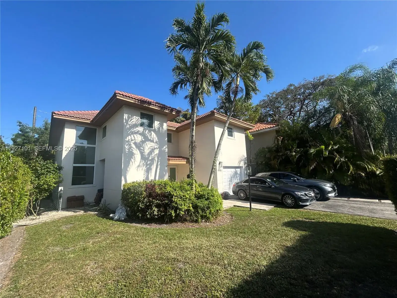 4 bedroom 3 bath Residential Lease for rent at 4445 Red Rd, Coral Gables FL 33155