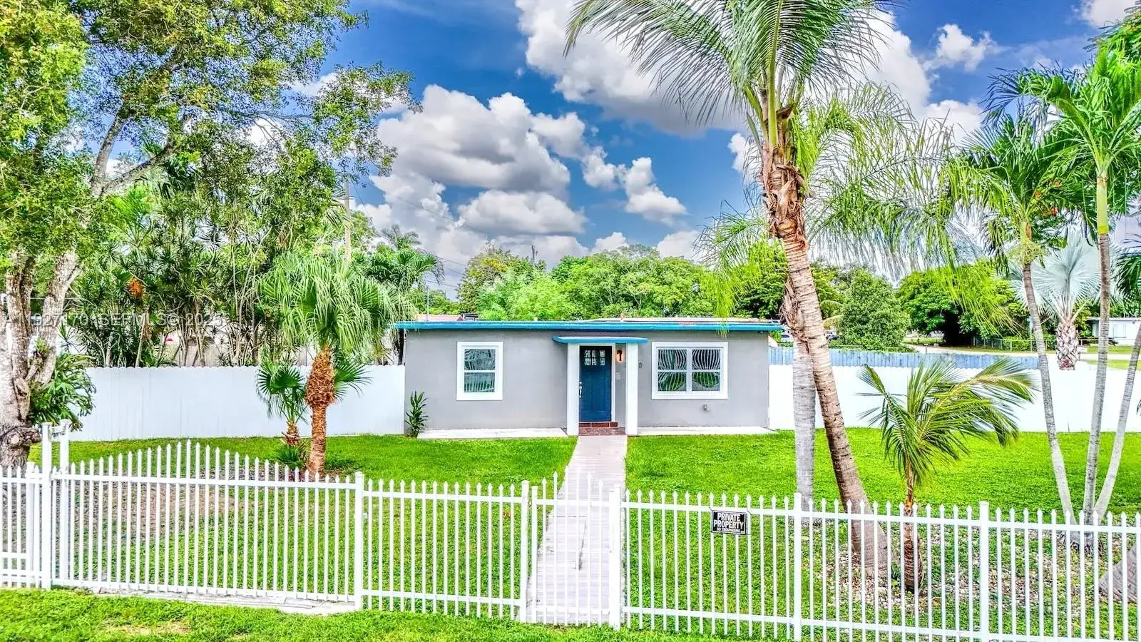 2 bedroom 1 bath Residential Lease for rent at 14920 Garfield Dr, Homestead FL 33033