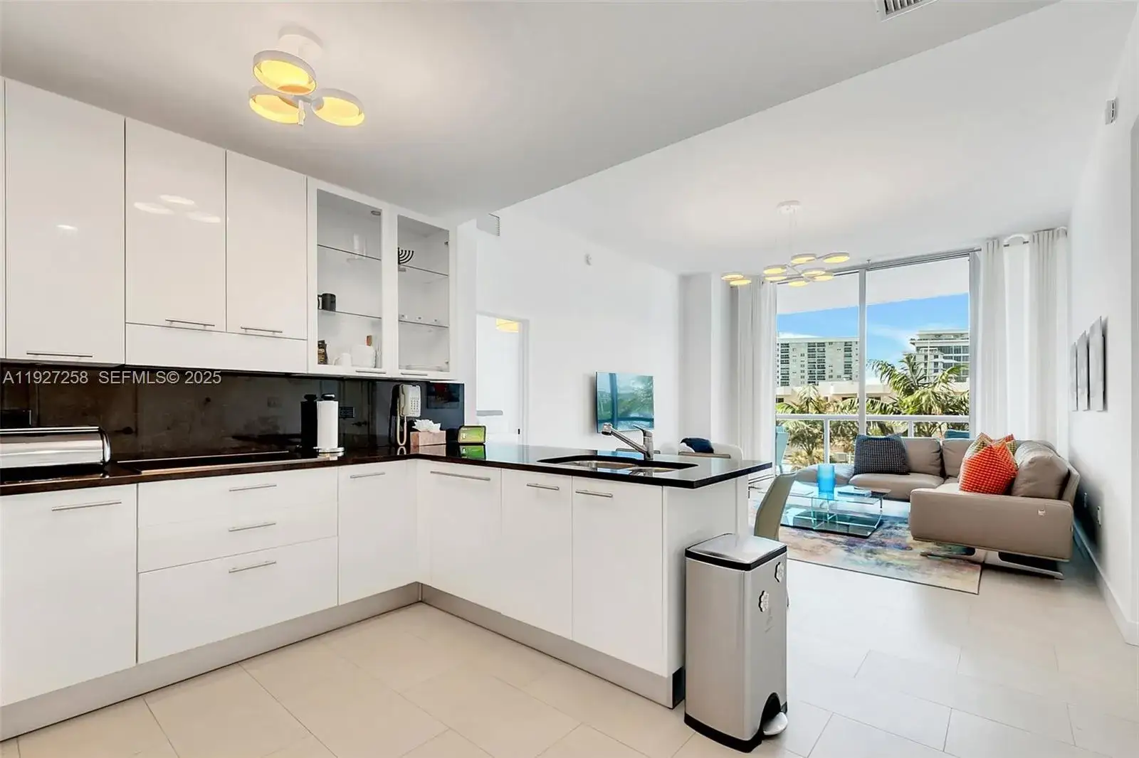 2 bedroom 2 bath Residential Lease for rent at 6799 Collins Ave # 312, Miami Beach FL 33141