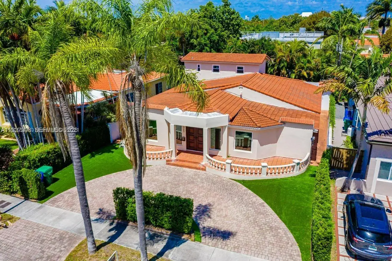 5 bedroom 3 bath Residential for sale at 1365 SW 18th St, Miami FL 33145