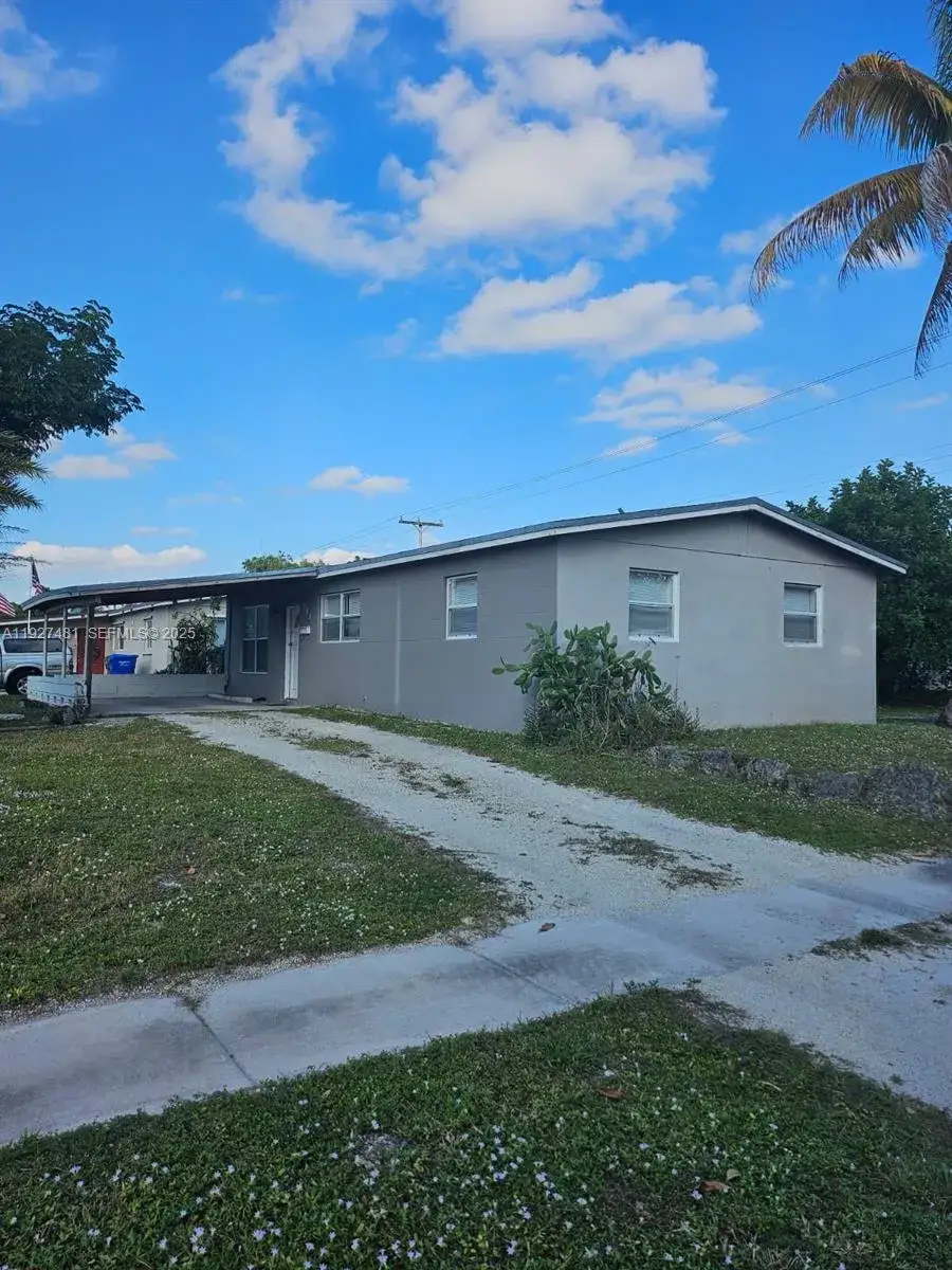 3 bedroom 2 bath Residential Lease for rent at 701 N 70th Ave # 0, Hollywood FL 33024
