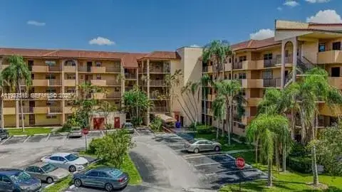 2 bedroom 2 bath Residential for sale at 3905 N Nob Hill Rd # 304, Sunrise FL 33351