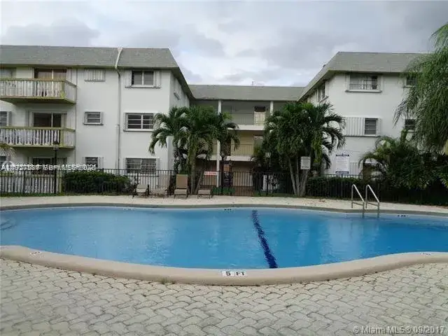 2 bedroom 2 bath Residential Lease for rent at 15205 NE 6th Ave # D212, Miami FL 33162