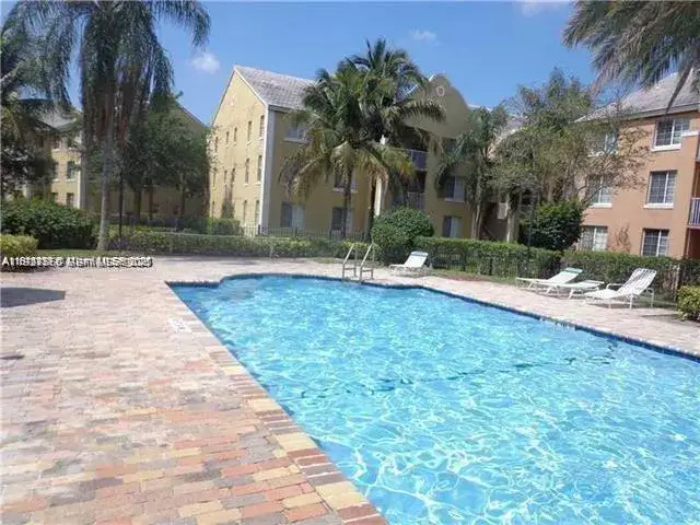 2 bedroom 1 bath Residential Lease for rent at 720 SW 111th Ave # 207, Pembroke Pines FL 33025