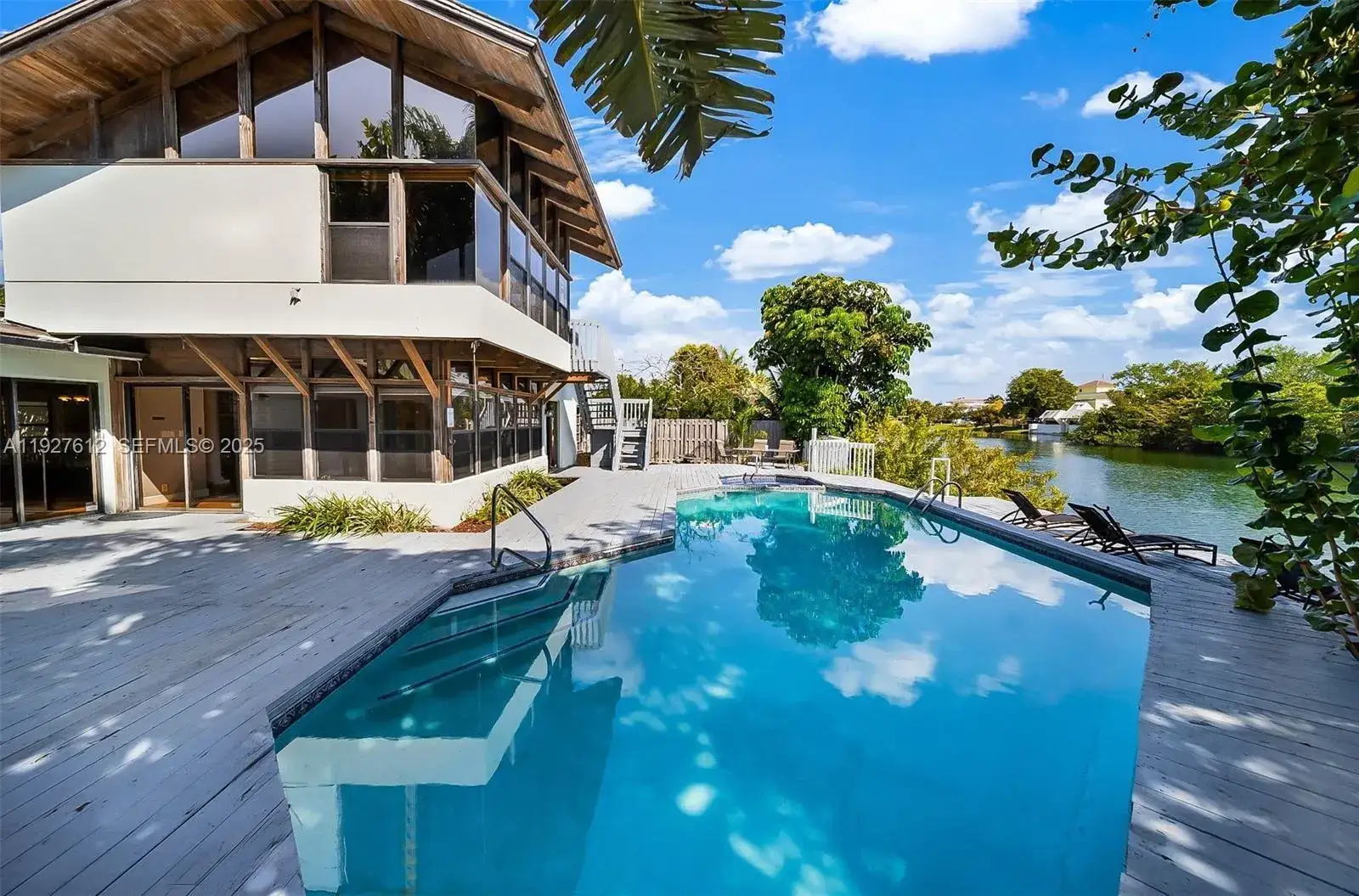 4 bedroom 3 bath Residential for sale at 1524 NE 18th Ave, Fort Lauderdale FL 33304