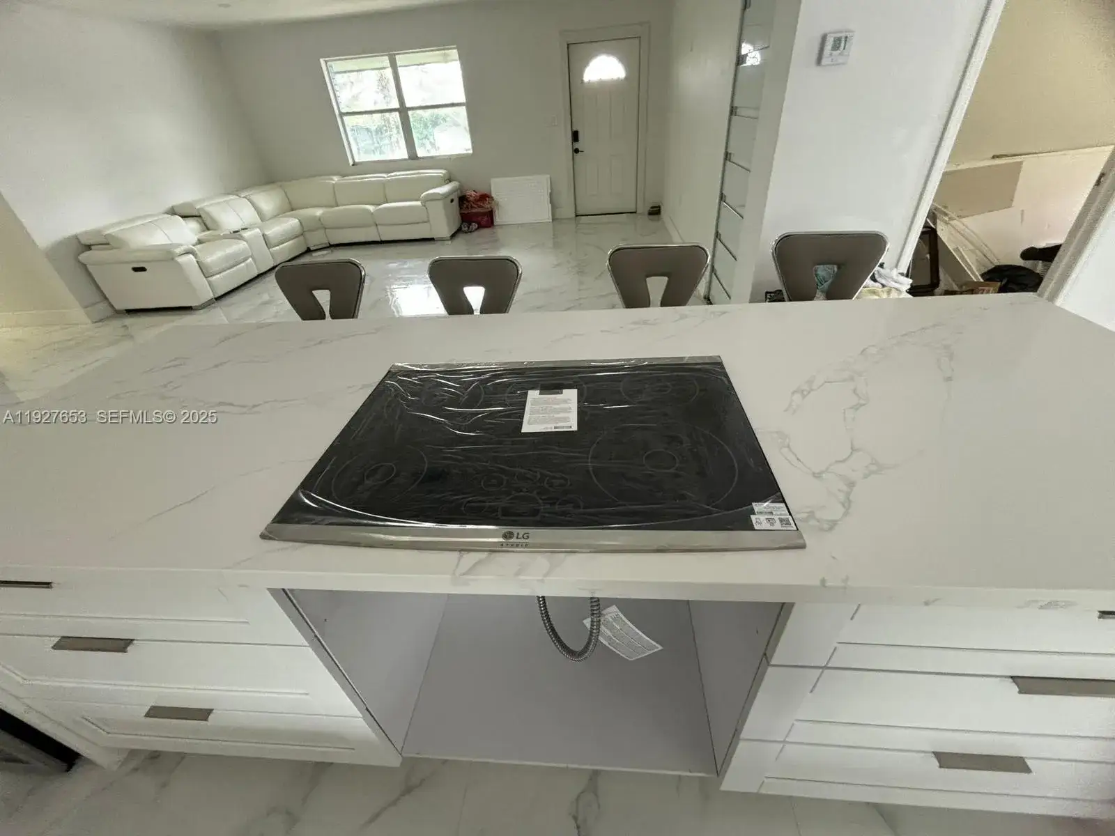 3 bedroom 2 bath Residential for sale at 21160 SW 328th St, Homestead FL 33030