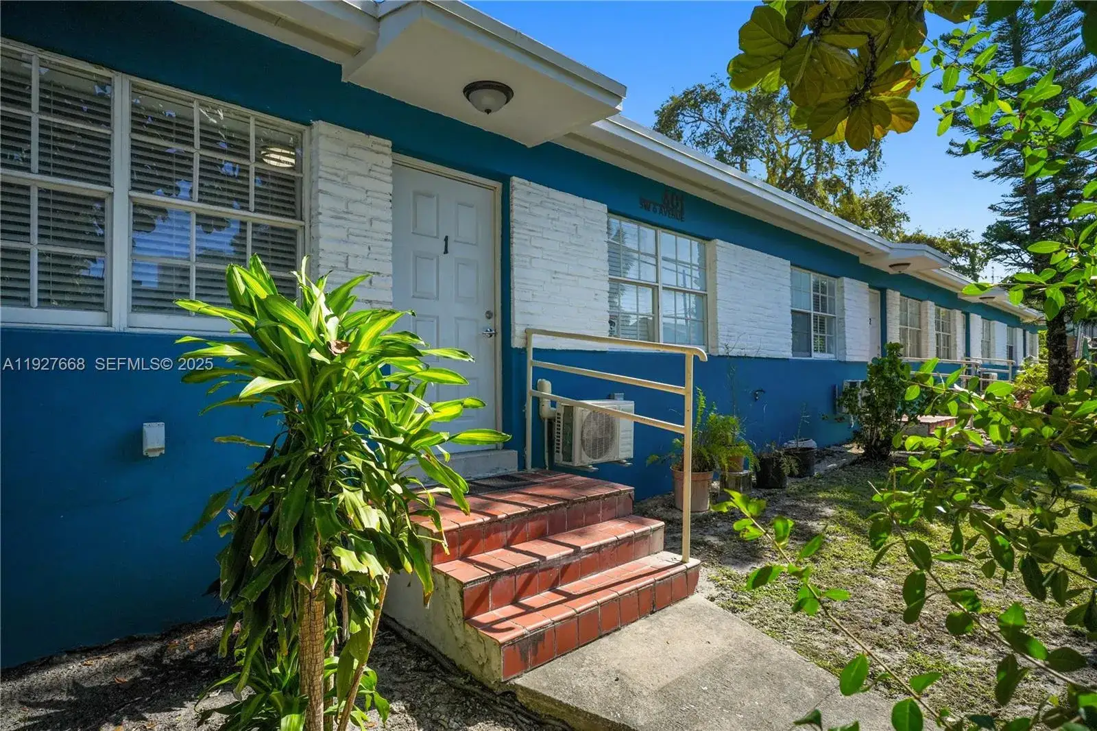 Residential Income for sale at 601 SW 6th Ave, Miami FL 33130