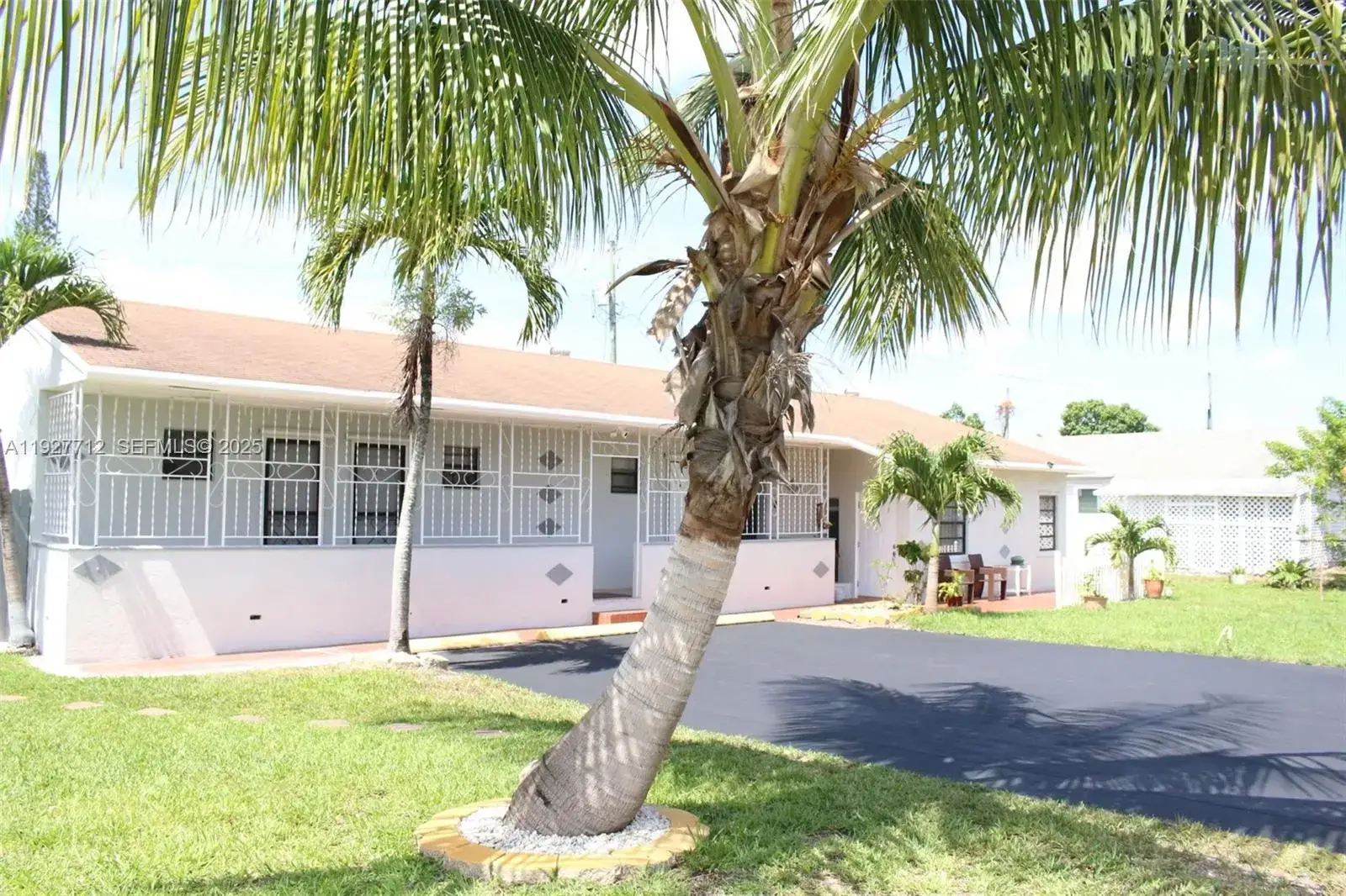 1 bedroom 1 bath Residential Lease for rent at 5849 Wiley St # 2, Hollywood FL 33023