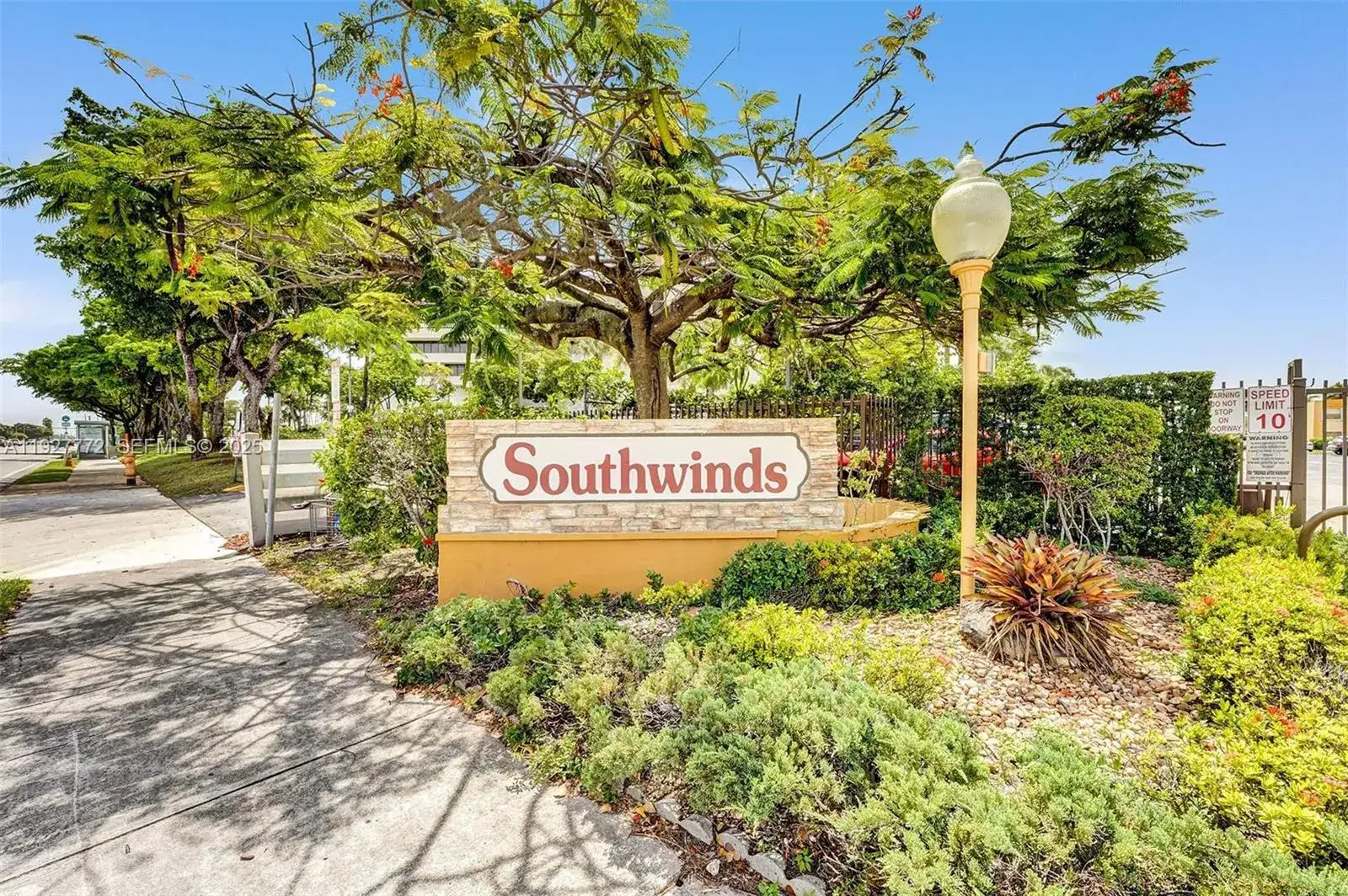 2 bedroom 1 bath Residential Lease for rent at 9311 SW 4th St # 105B, Miami FL 33174