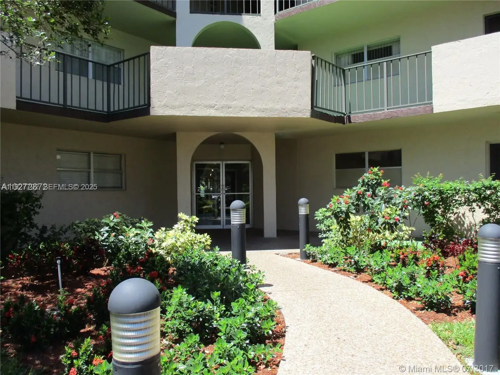 2 bedroom 2 bath Residential for sale at 6300 S Falls Cir Dr # 314, Lauderhill FL 33319