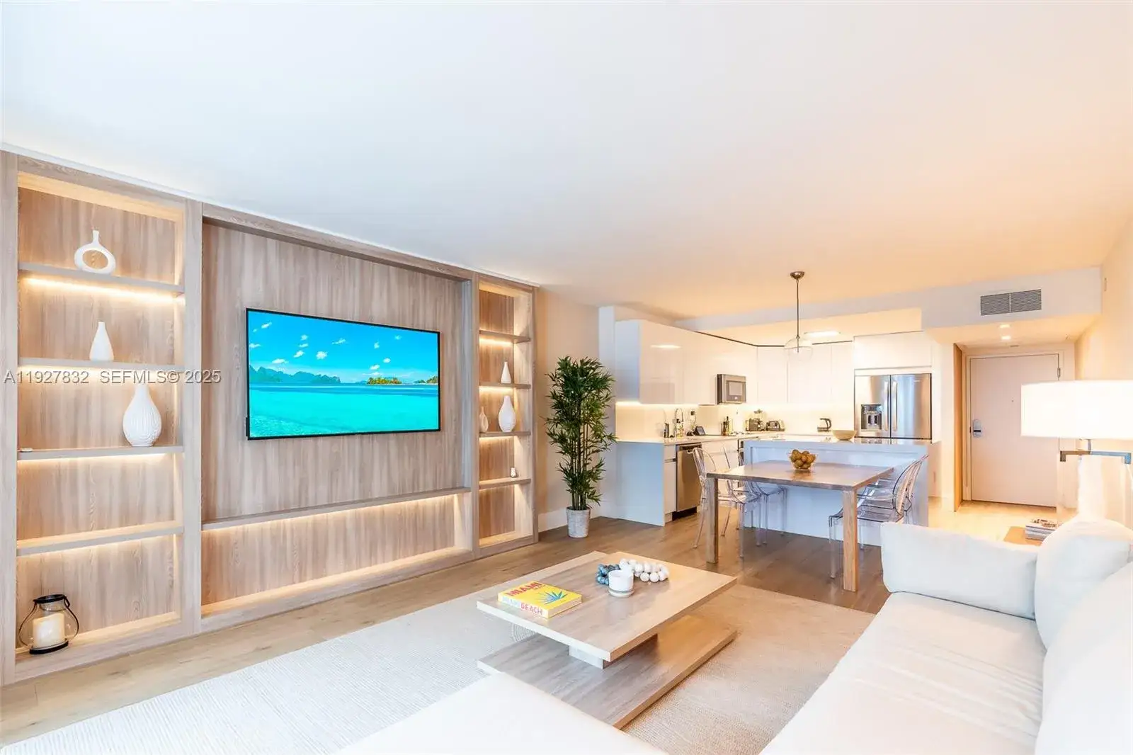 1 bedroom 1 bath Residential Lease for rent at 2301 Collins Ave # 719, Miami Beach FL 33139