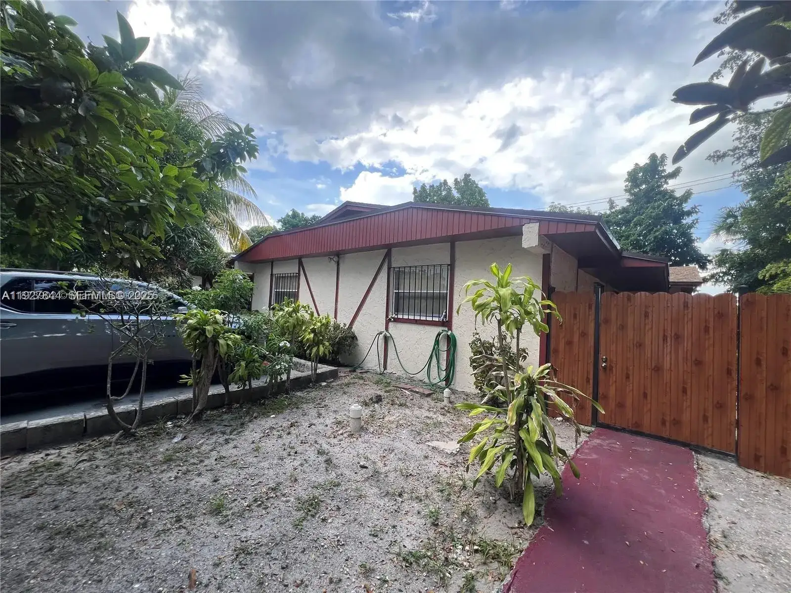 3 bedroom 2 bath Residential for sale at 1581 NE 117 ST, Miami FL 33161