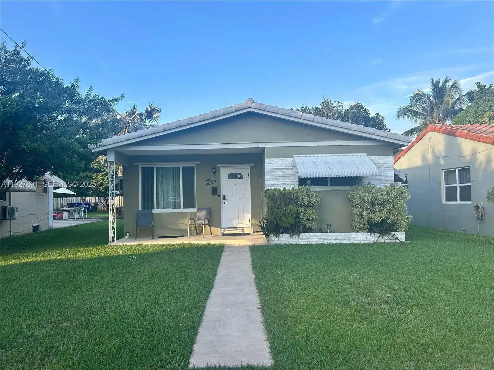 3 bedroom 2 bath Residential for sale at 1915 Mayo St, Hollywood FL 33020