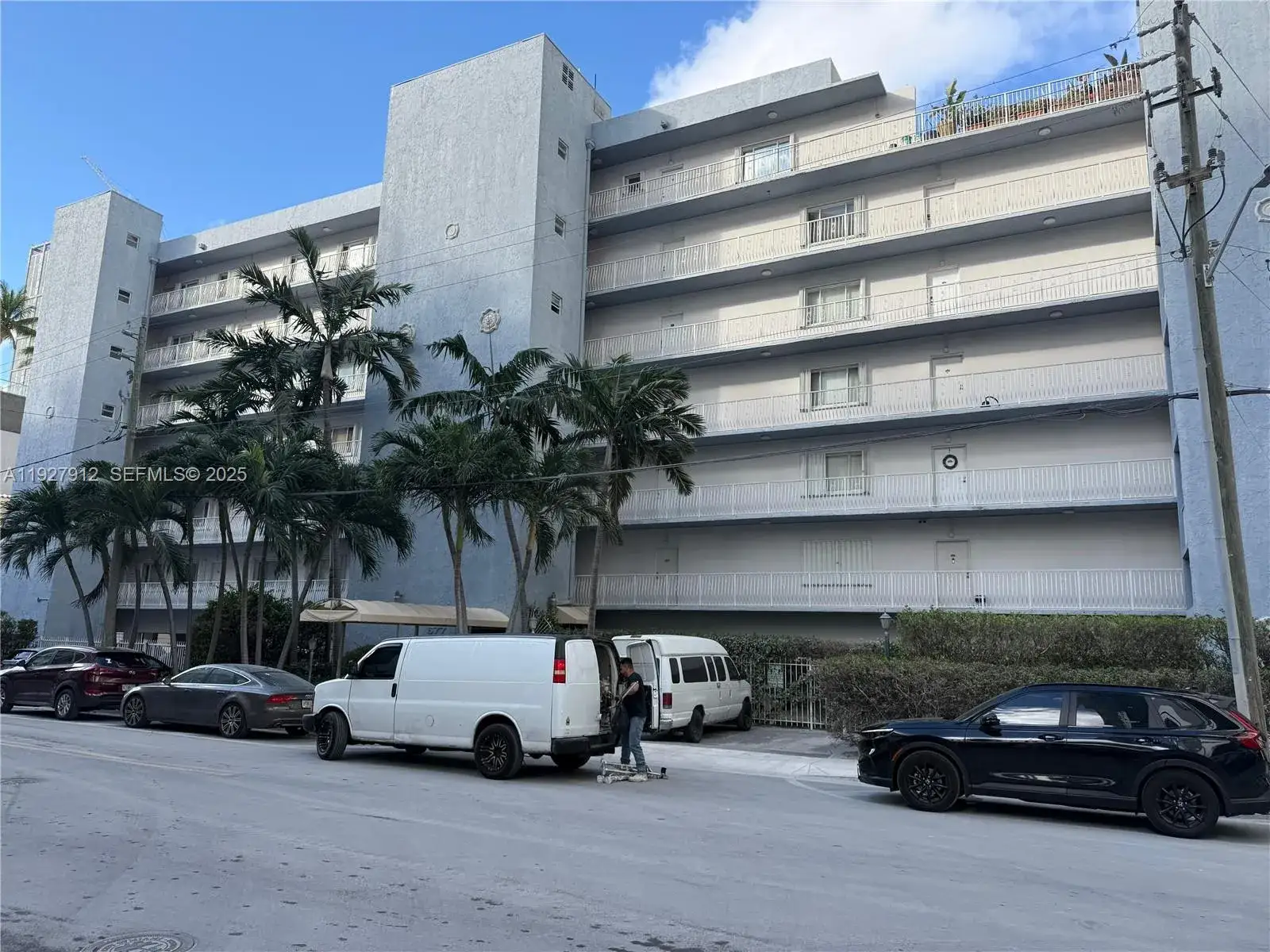 2 bedroom 2 bath Residential Lease for rent at 677 NE 24th St # 602, Miami FL 33137