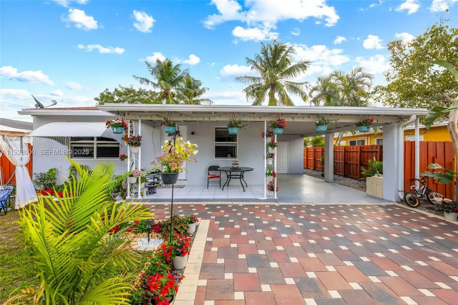 2 bedroom 1 bath Residential Lease for rent at 2210 Roosevelt St, Hollywood FL 33020