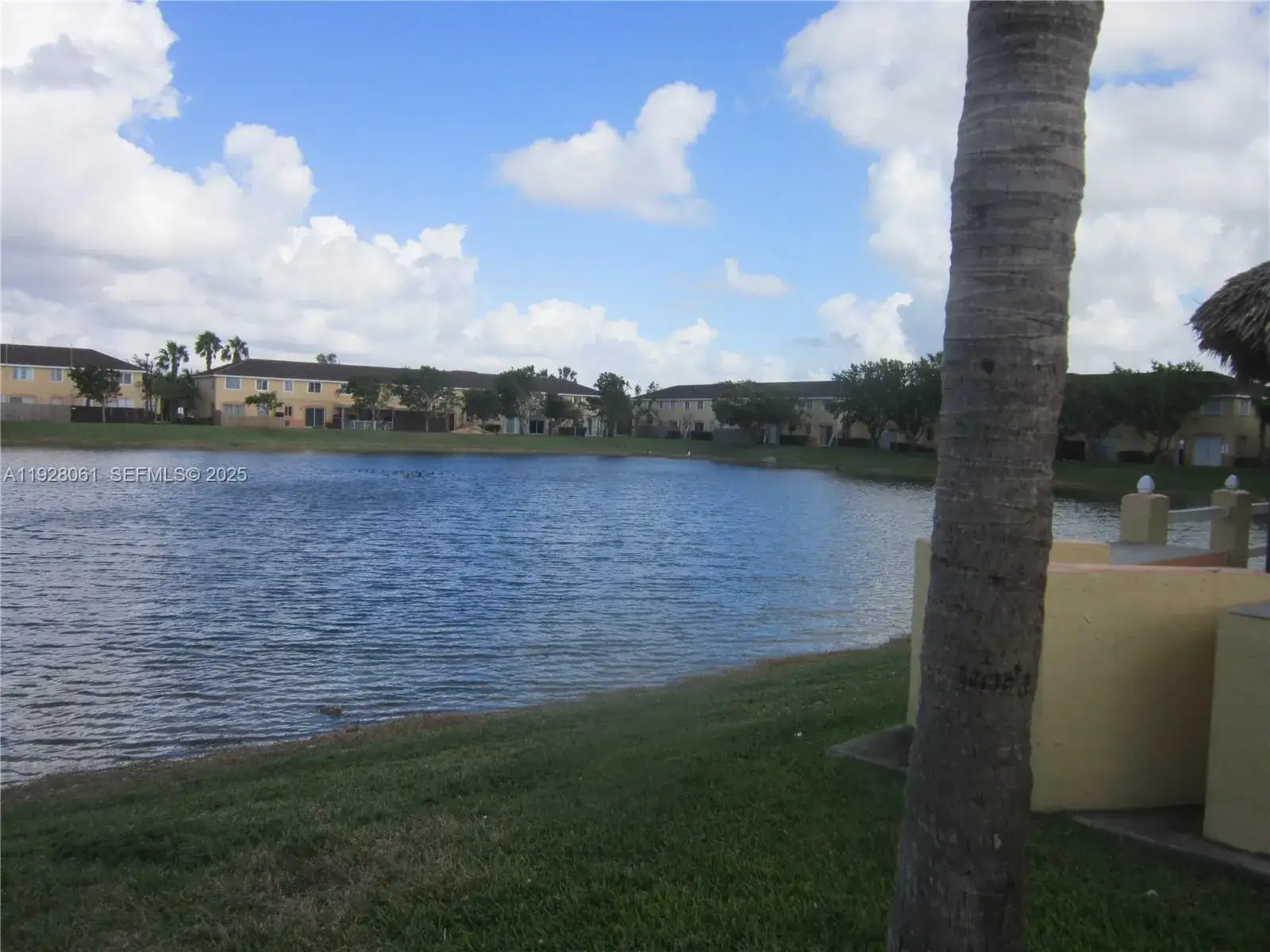 3 bedroom 2 bath Residential Lease for rent at 1652 SE 28th St # 105, Homestead FL 33035