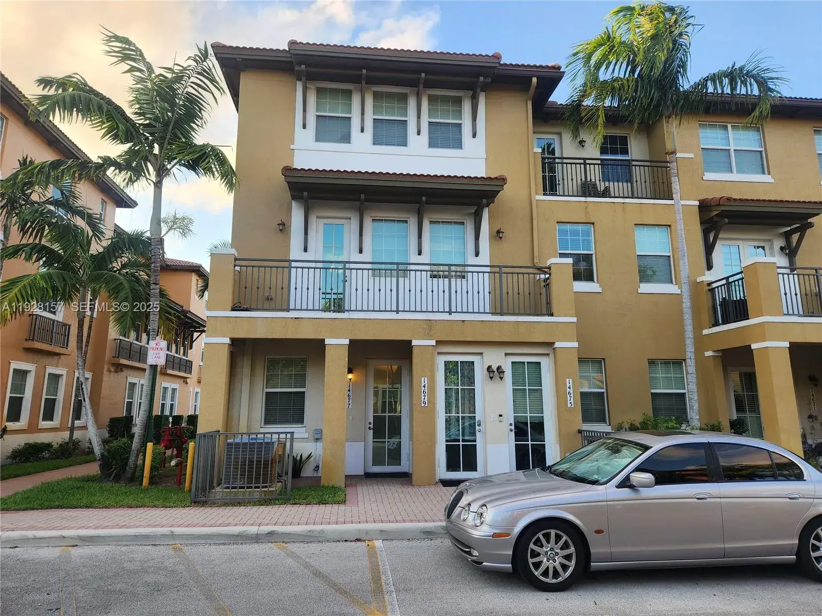 2 bedroom 2 bath Residential for sale at 14677 SW 9th St # 1802, Pembroke Pines FL 33027