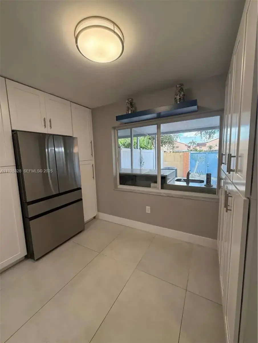 3 bedroom 2 bath Residential for sale at 5255 W 26th Ct # 803, Hialeah FL 33016