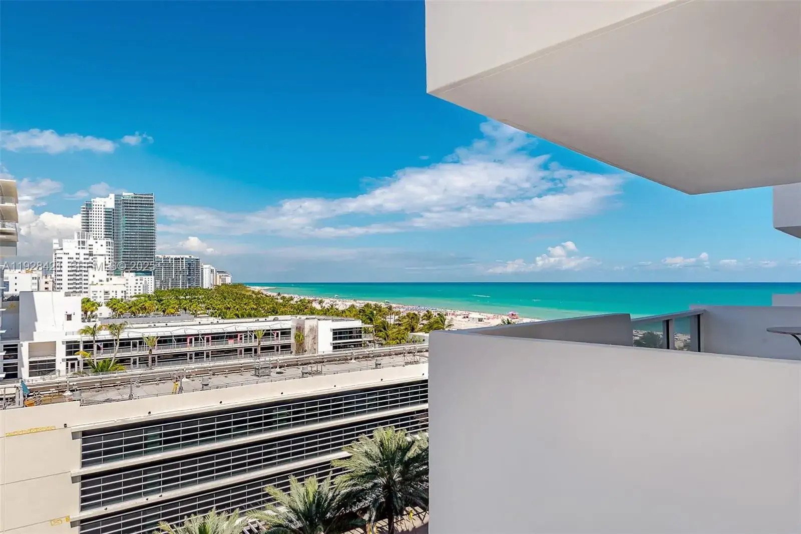 1 bath Residential Lease for rent at 100 Lincoln Rd # 839, Miami Beach FL 33139