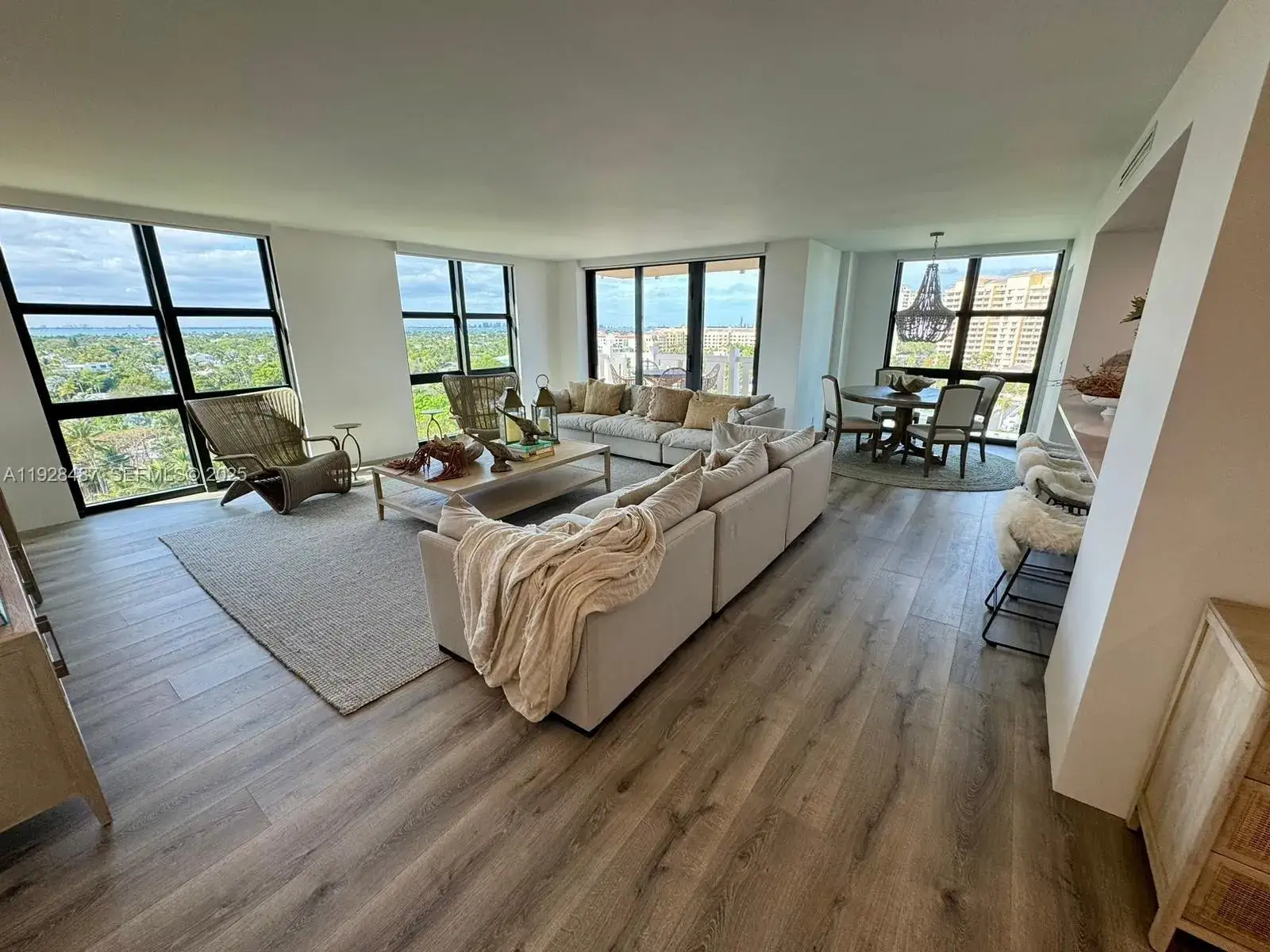 3 bedroom 2 bath Residential Lease for rent at 1121 Crandon Blvd # E1001, Key Biscayne FL 33149
