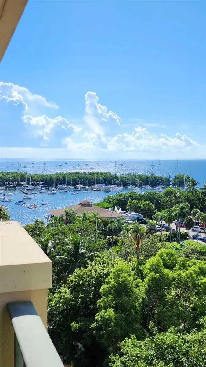 1 bedroom 1 bath Residential for sale at 2951 S Bayshore Dr # 1012, Miami FL 33133