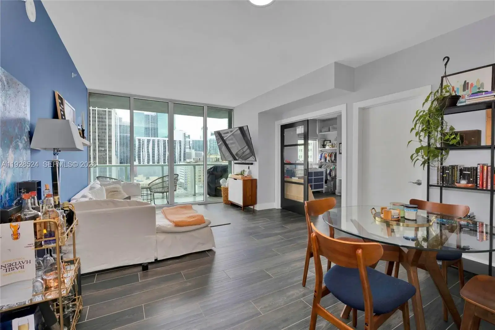 2 bedroom 2 bath Residential for sale at 253 NE 2nd St # 1710, Miami FL 33132