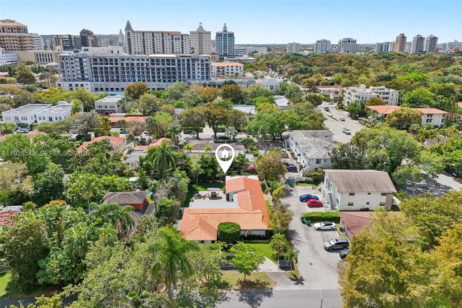 6 bedroom 3 bath Residential for sale at 360 Menores Ave, Coral Gables FL 33134