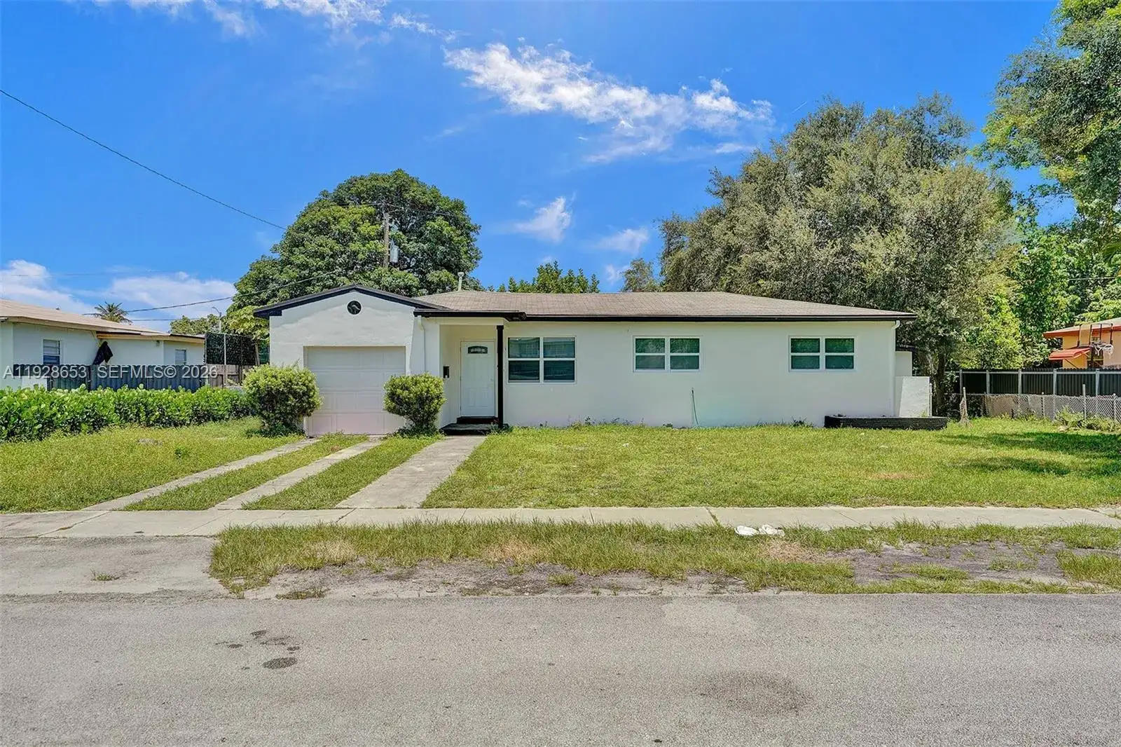 3 bedroom 3 bath Residential for sale at 1041 NE 169th St, Miami FL 33162