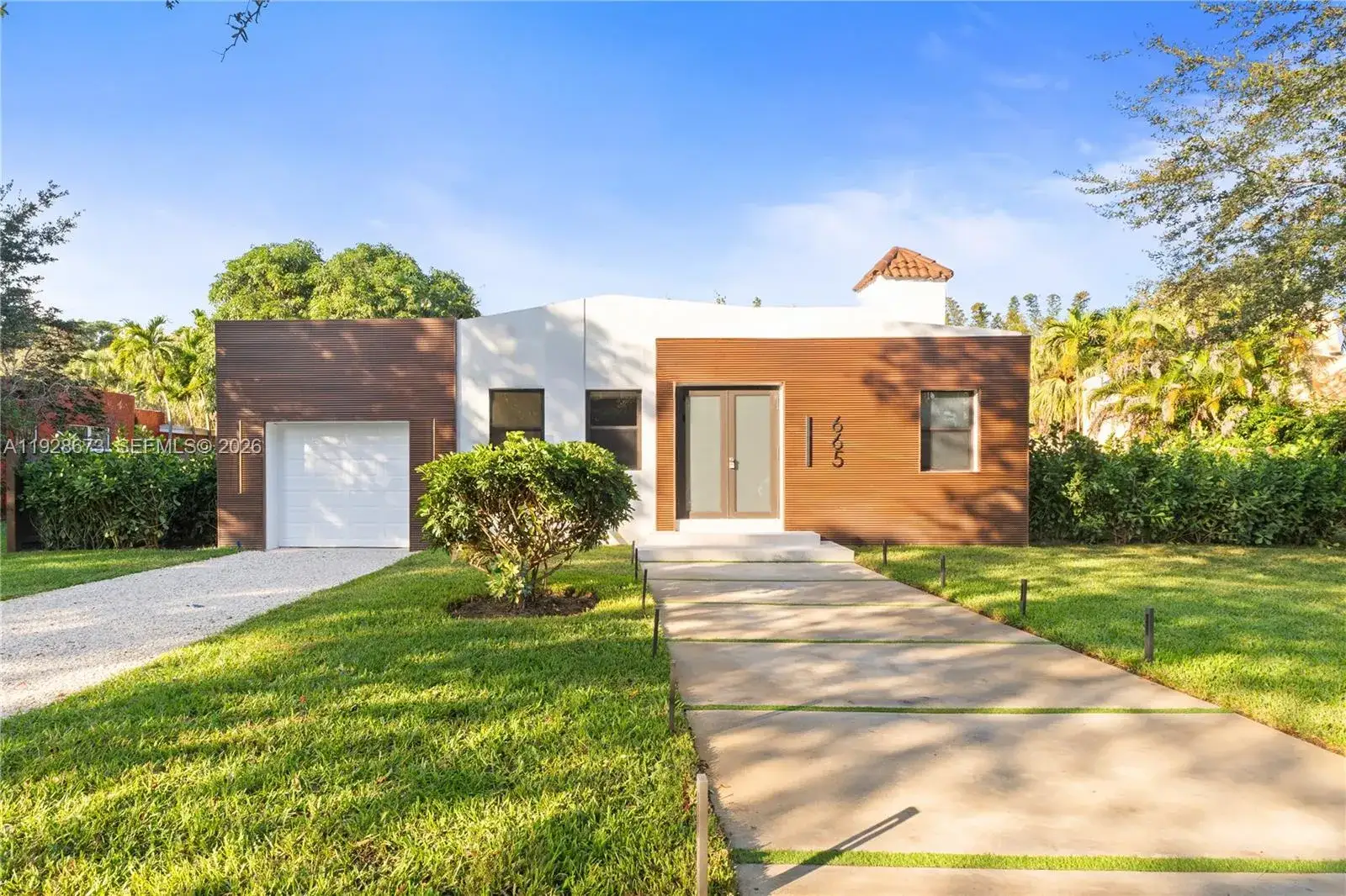 4 bedroom 3 bath Residential for sale at 665 NE 117th st, Biscayne Park FL 33161