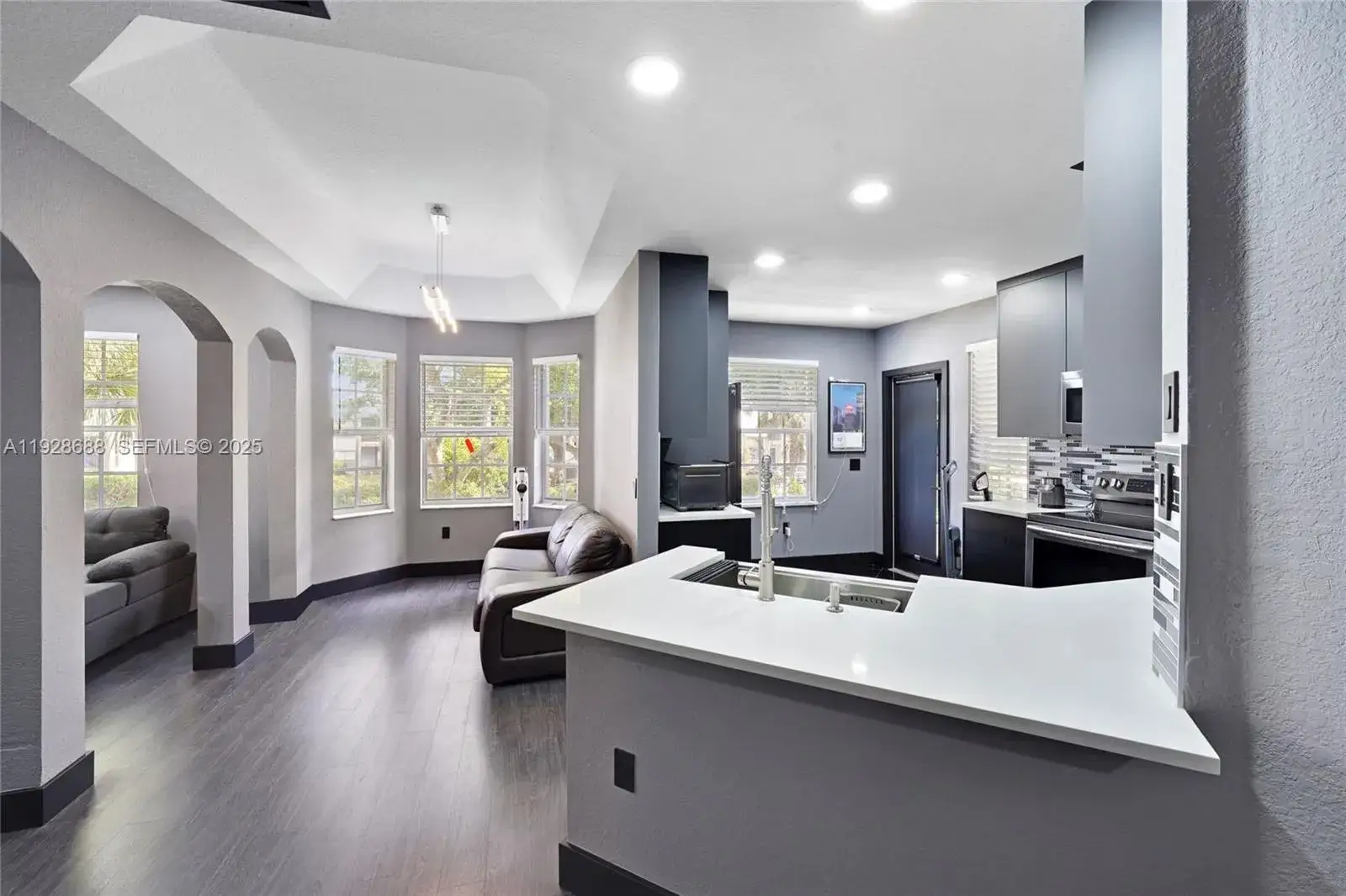 3 bedroom 2 bath Residential for sale at 1010 Belmont Pl # 1010, Boynton Beach FL 33436