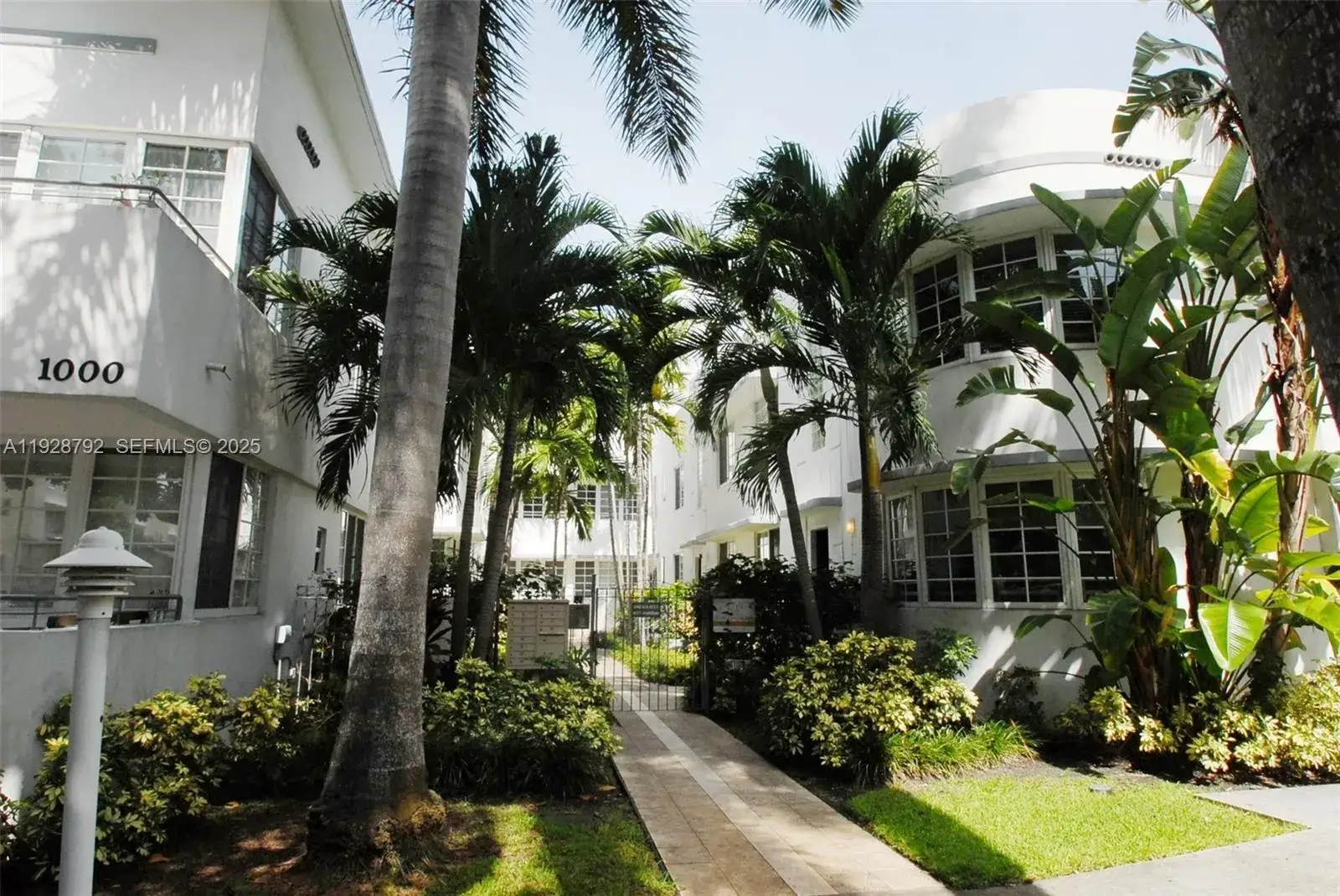 1 bedroom 1 bath Residential for sale at 1000 Meridian Ave # 23, Miami Beach FL 33139