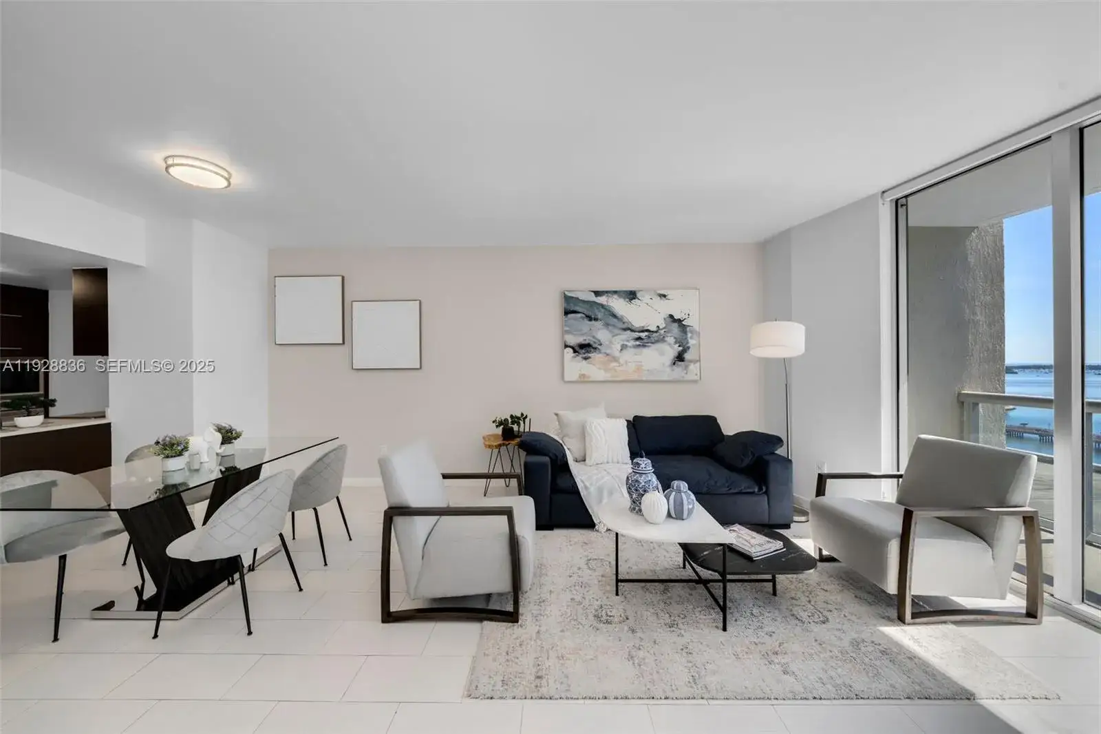 2 bedroom 1 bath Residential for sale at 485 Brickell Ave # 1709, Miami FL 33131