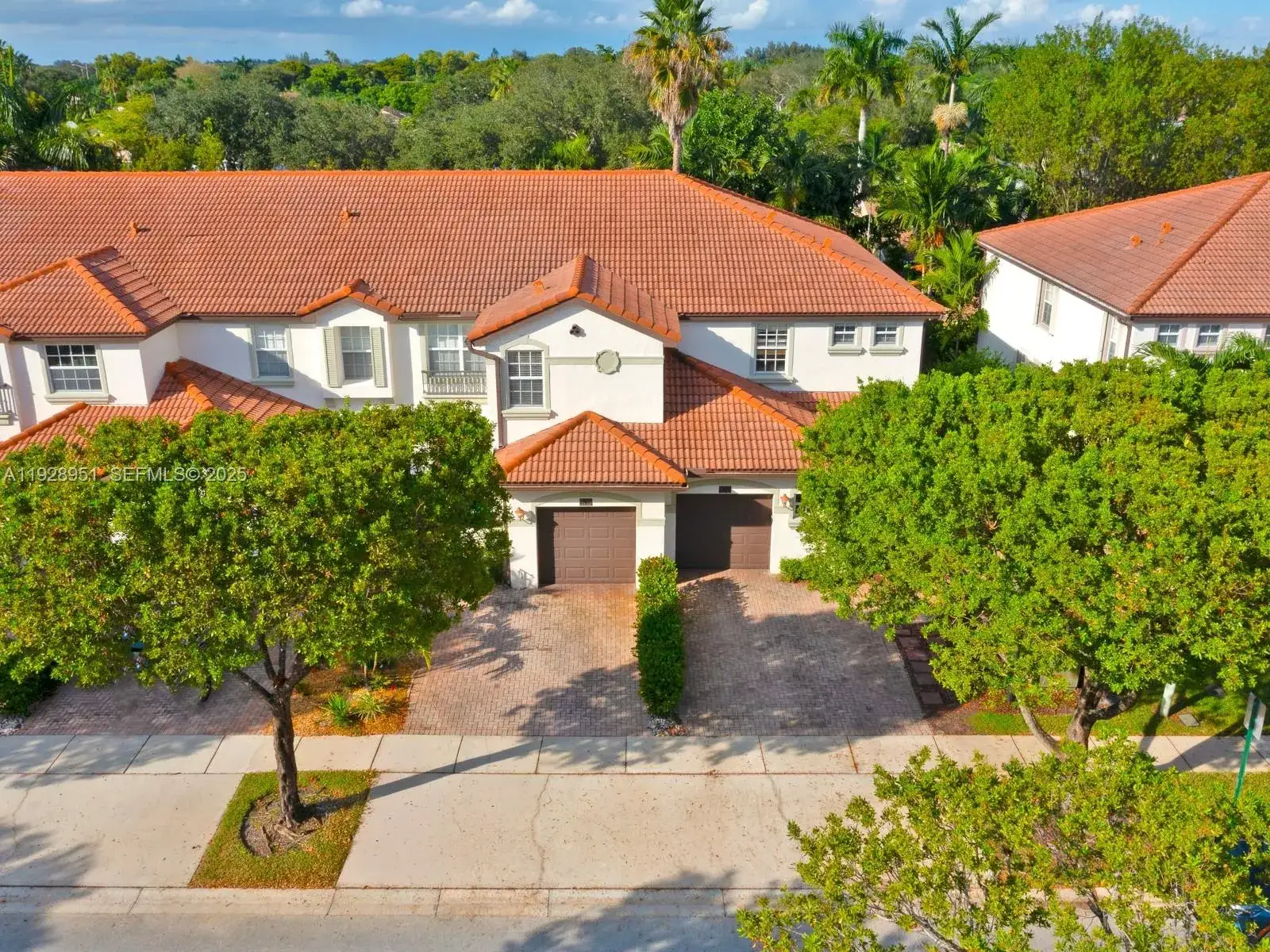 3 bedroom 2 bath Residential Lease for rent at 9719 Darlington Pl # 1, Cooper City FL 33328