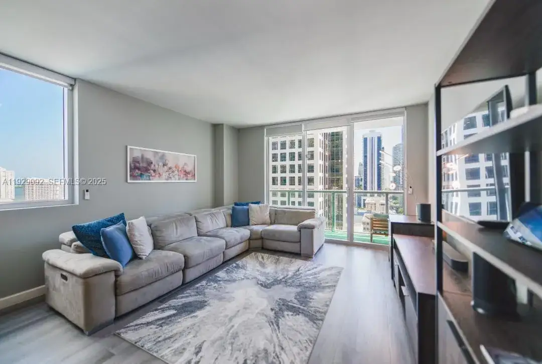 2 bedroom 2 bath Residential for sale at 55 SE 6th St # 2110, Miami FL 33131