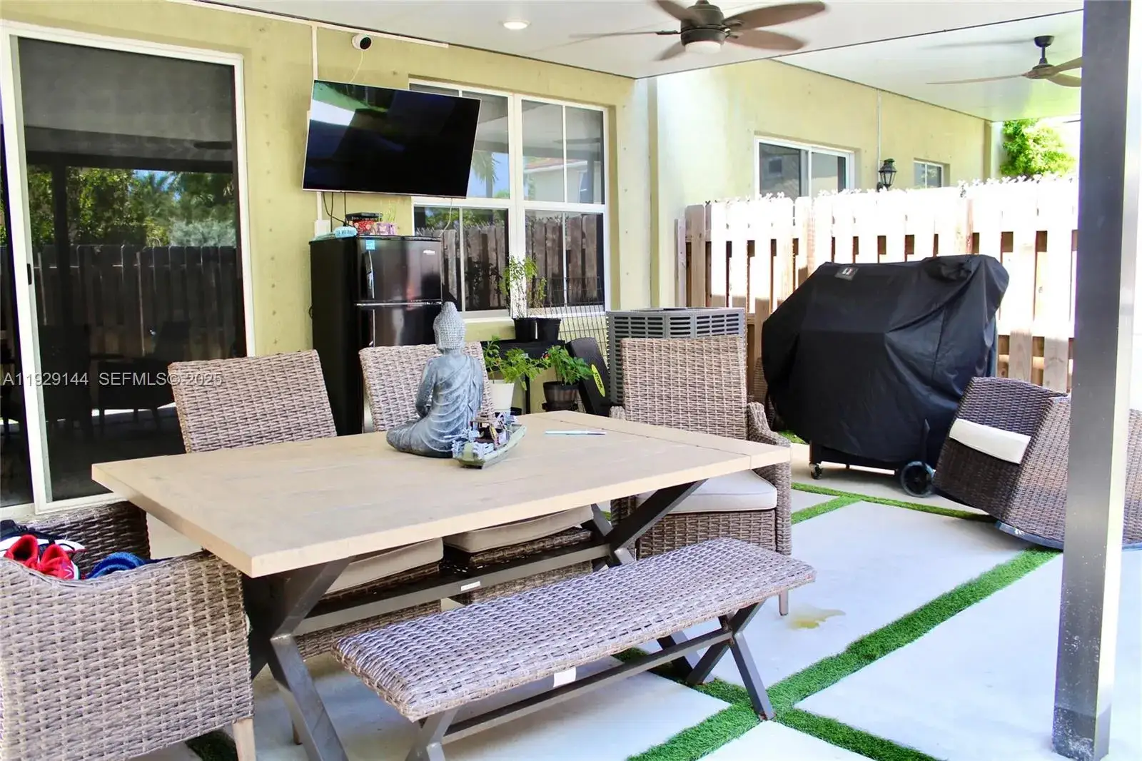 4 bedroom 2 bath Residential for sale at 1463 SE 24 ter, Homestead FL 33035