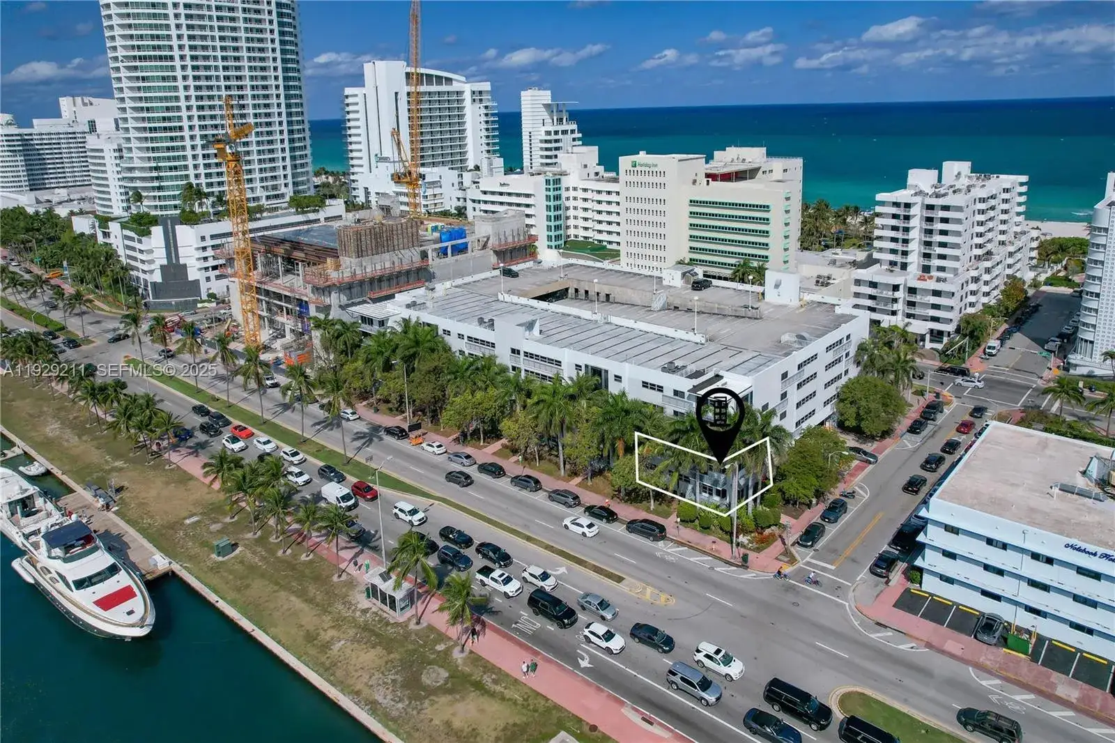 3 bedroom 3 bath Residential Lease for rent at 4332 Collins Ave # 201, Miami Beach FL 33140