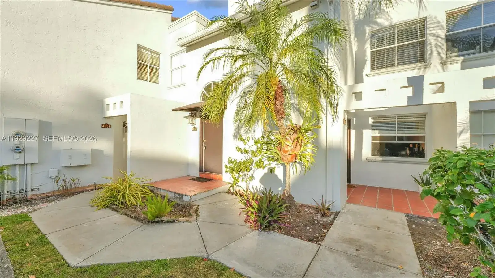 2 bedroom 2 bath Residential Lease for rent at 4635 NW 97th Pl # 158, Doral FL 33178
