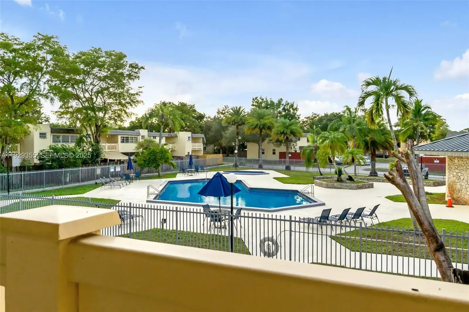 2 bedroom 2 bath Residential for sale at 8443 SW 137th Ave # 8443, Miami FL 33183