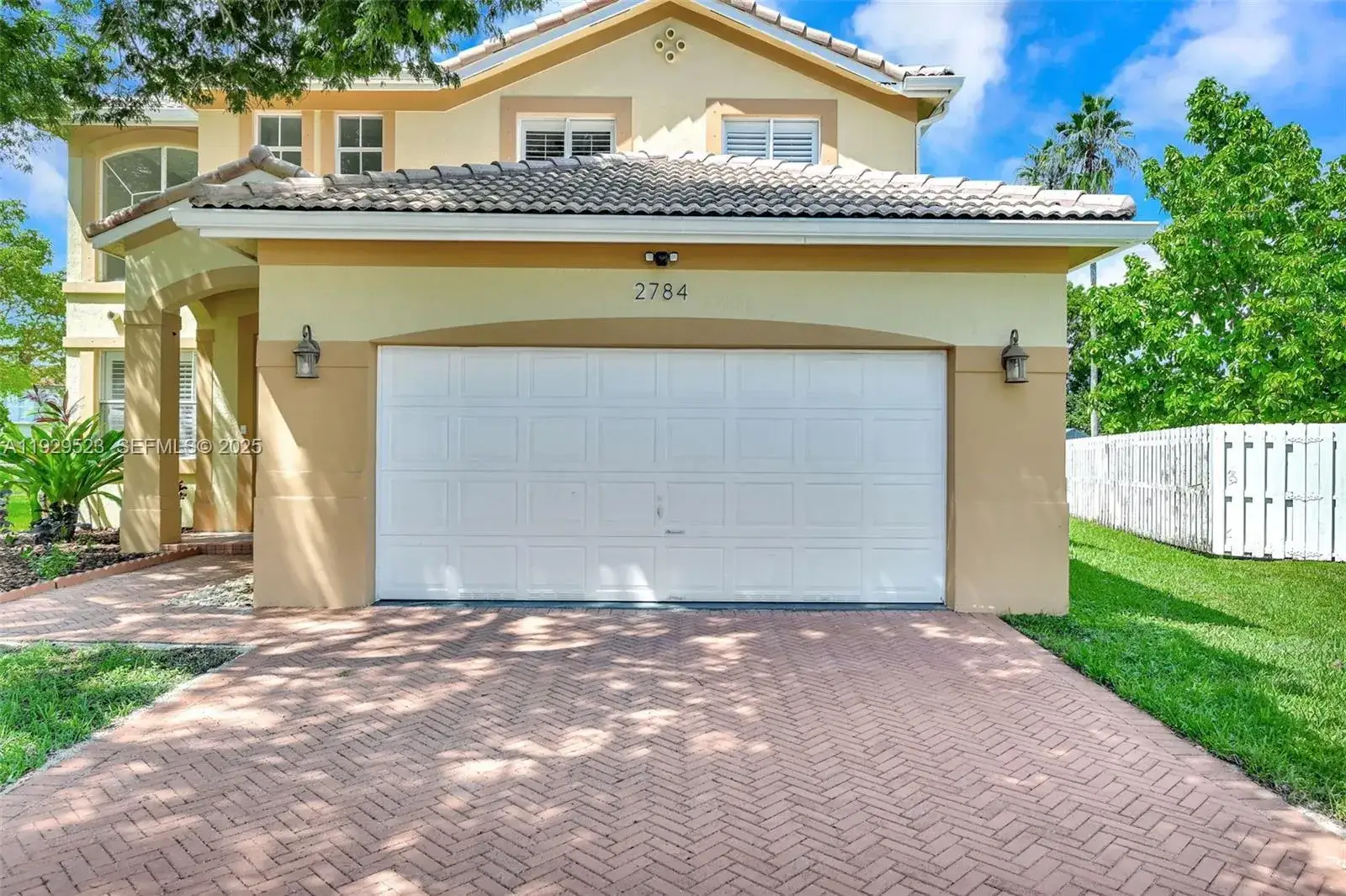 4 bedroom 3 bath Residential Lease for rent at 2784 SW 129th Ter, Miramar FL 33027