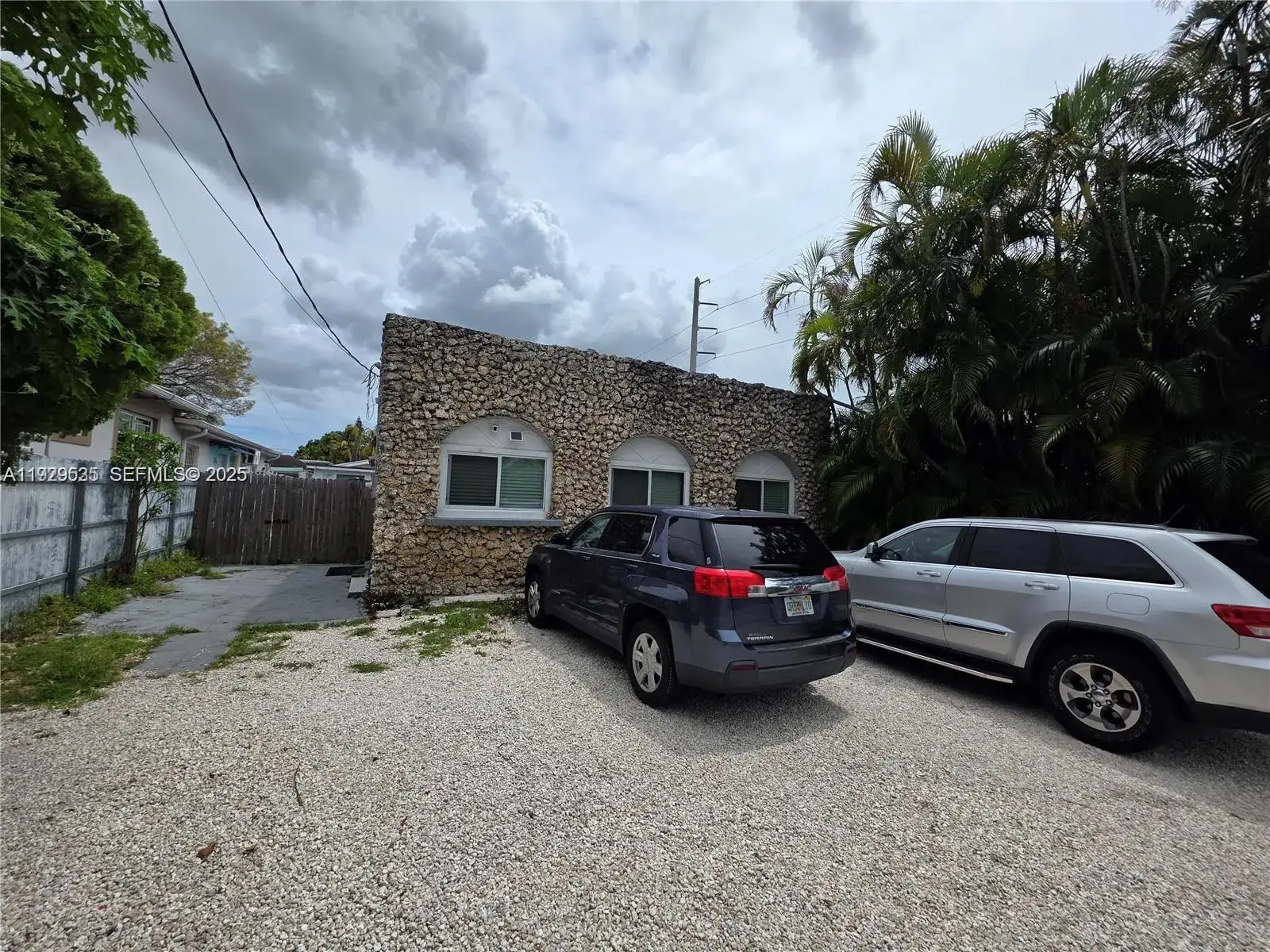 3 bedroom 2 bath Residential for sale at 511 NW 62nd Ave, Miami FL 33126
