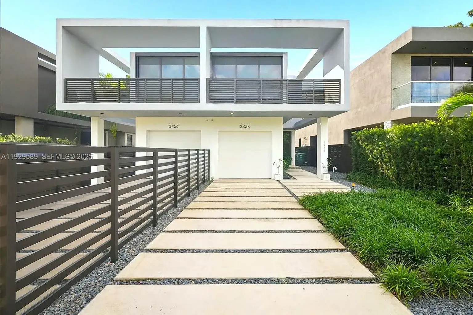 3 bedroom 3 bath Residential for sale at 3458 Day Ave, Coconut Grove FL 33133
