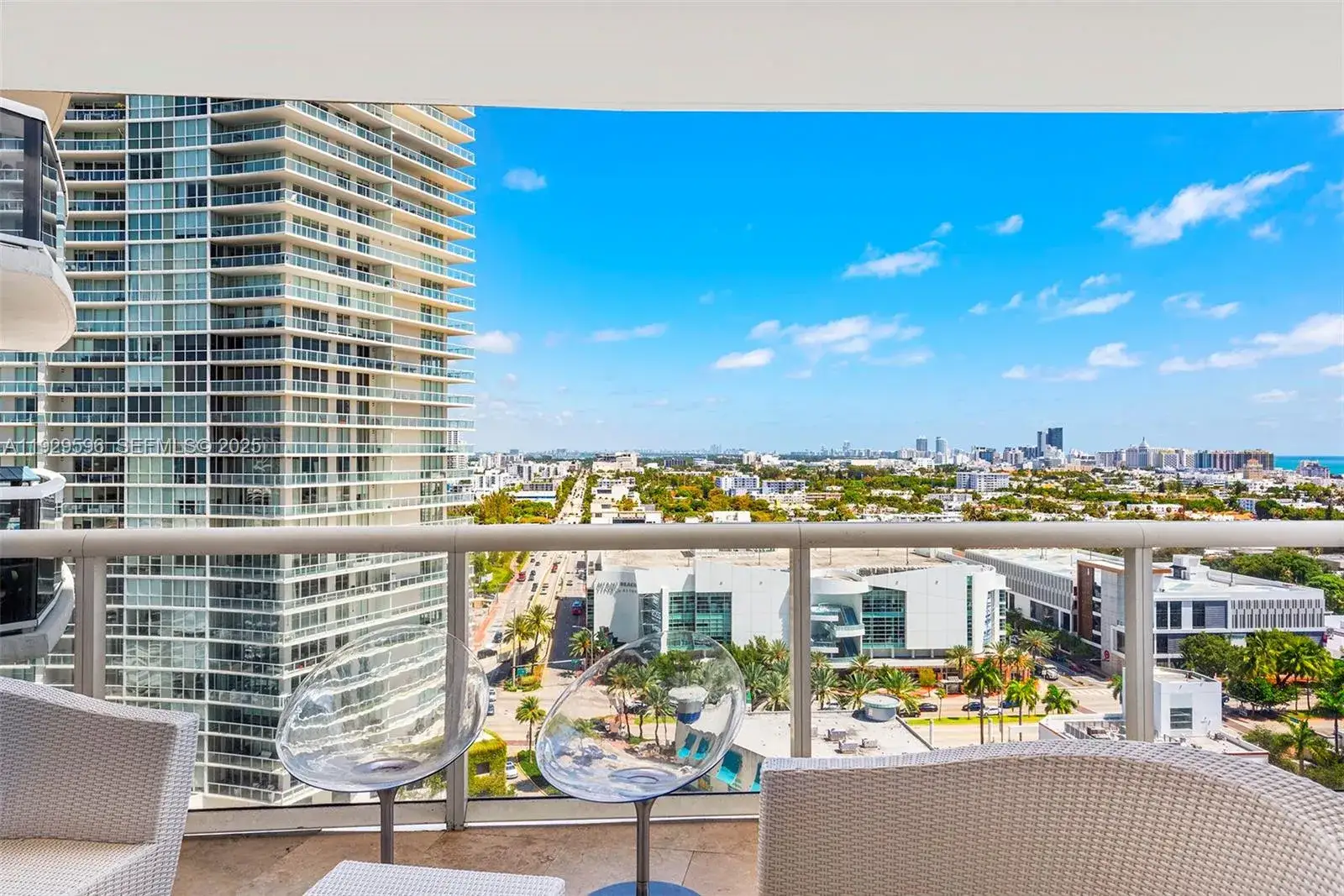 2 bedroom 2 bath Residential for sale at 400 Alton Rd # 1805, Miami Beach FL 33139