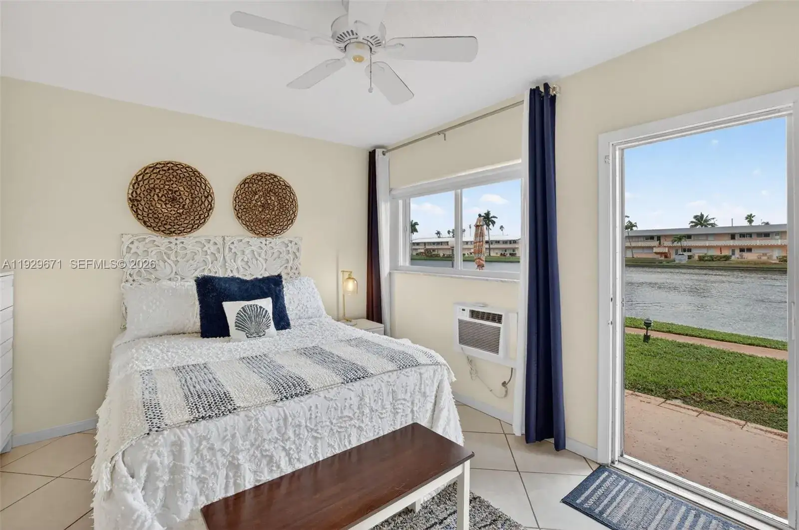 1 bedroom 1 bath Residential for sale at 800 SW 10th Ter # 4T, Hallandale Beach FL 33009